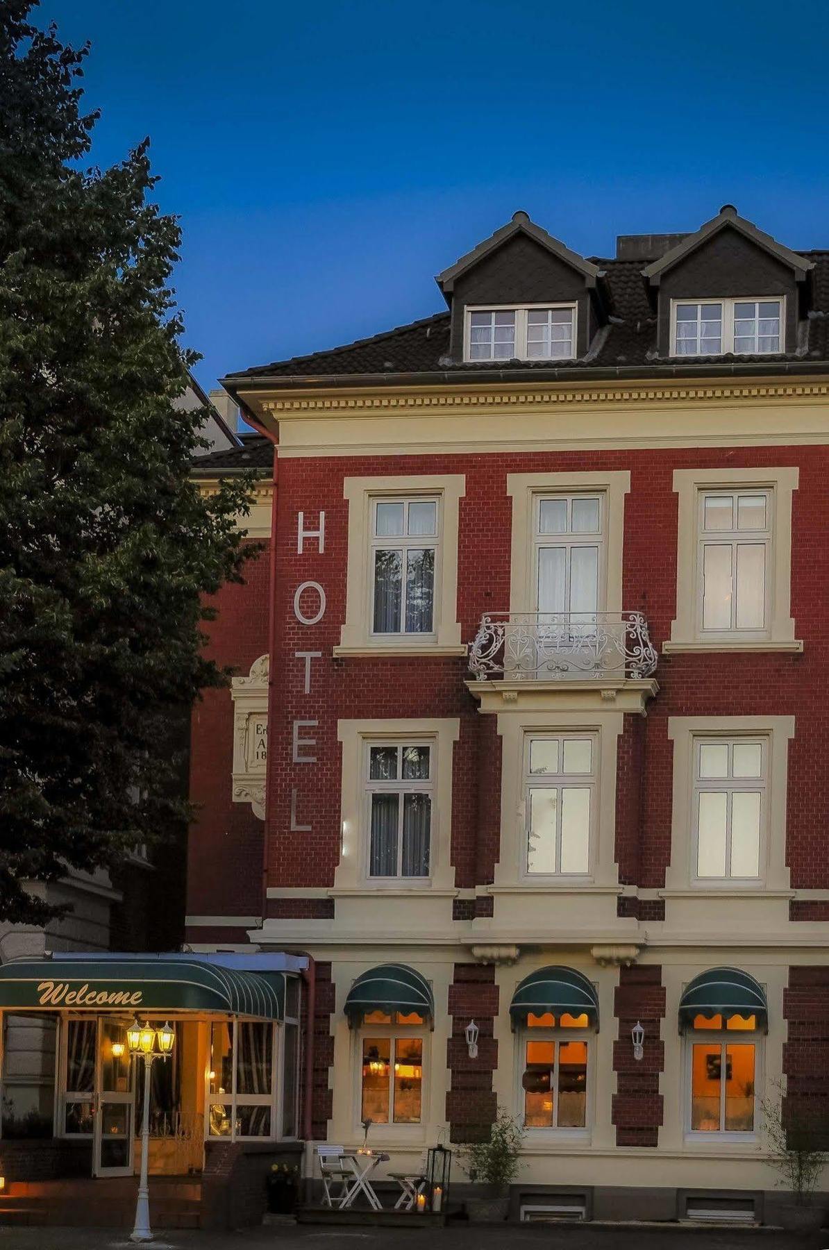 Hotel Hanseatic Lubeck Exterior photo